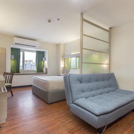 Microtel Inn & Suites By Wyndham San Fernando San Fernando  Ngoại thất bức ảnh