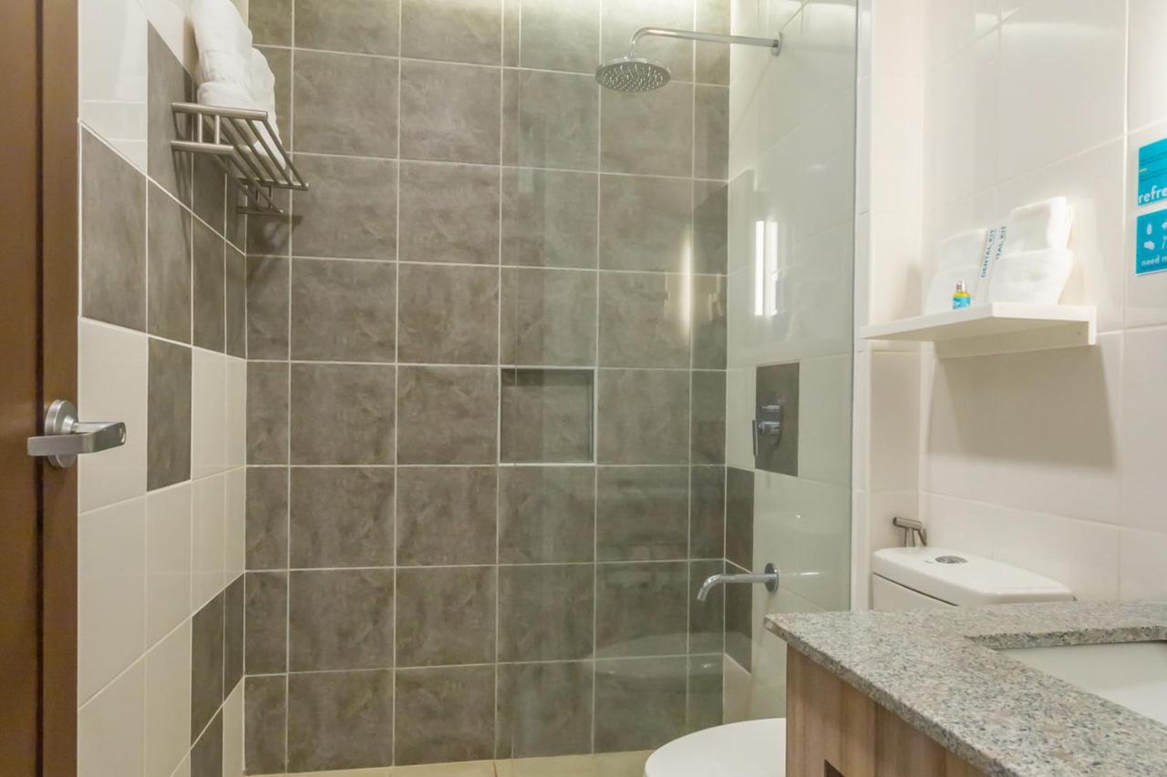 Microtel Inn & Suites By Wyndham San Fernando Ngoại thất bức ảnh
