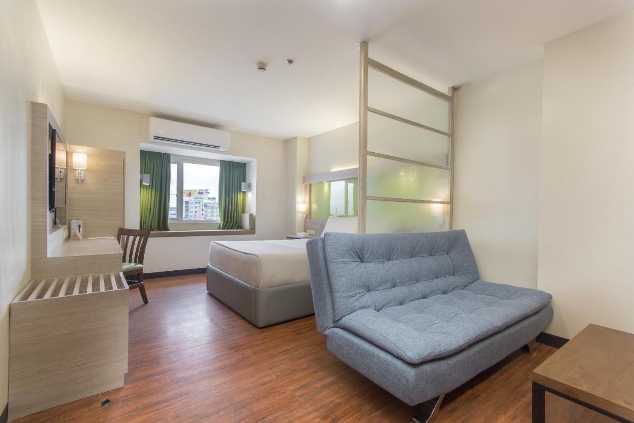 Microtel Inn & Suites By Wyndham San Fernando San Fernando  Ngoại thất bức ảnh